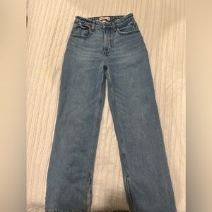 Abercrombie Curve Love Relaxed Jean